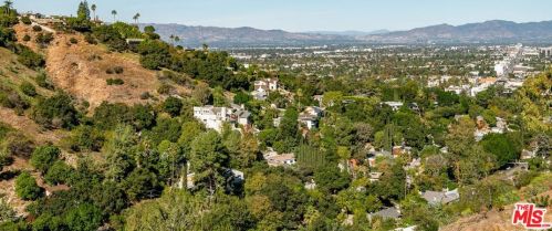 3737 Oakfield Dr, Van Nuys, CA 91423-4430