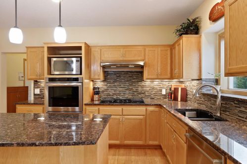 2915 Eagle Valley Dr, Saint Paul MN  55129-4266 exterior