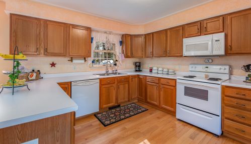 3883 Province Lake Rd, Wakefield, NH 03830-3064