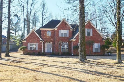 3277 Bridge Moore Dr, Walls, MS 38651-8357
