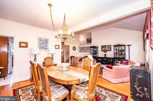 8921 2 Ave, Silver Spring MD 20910-2149 exterior