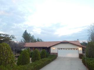 9147 Hickory Ave, Hesperia, CA 92345-3724