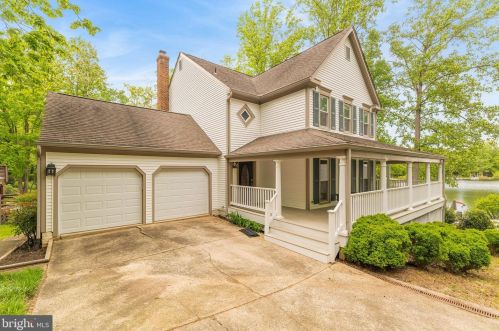 2203 Quartermaster Ln, Herndon, VA 20191-4507