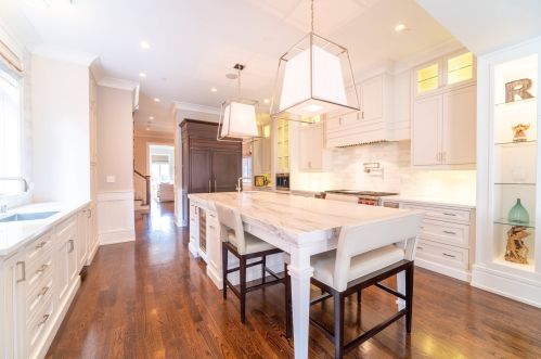 1829 Bissell St, Chicago, IL 60614-5012