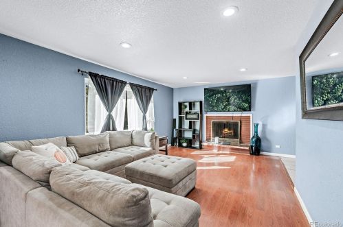 760 Evanston St, Aurora CO 80012-5718 exterior