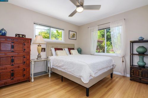 3381 El Monte Dr, Concord CA  94519-2806 exterior