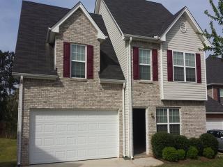 132 Palmetto St, Locust Grove GA  30248-7206 exterior