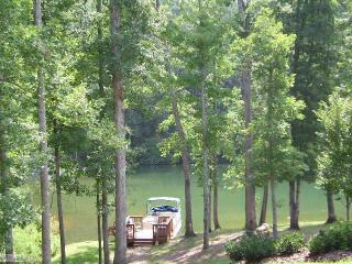 8951 Samantha Ct, Stokesdale, NC 27357-9473