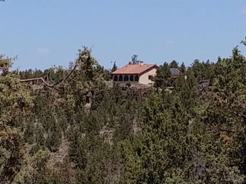 69616 Buckhorn Rd, Eagle Crest OR  97756-9230 exterior