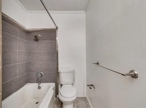 6912 Clemson Dr, Dallas TX  75214-1713 exterior