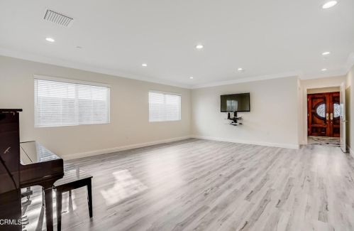 809 Lomita Ave, Glendale CA  91205-1617 exterior
