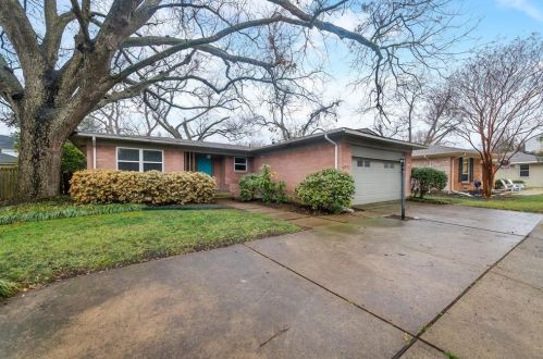 6912 Clemson Dr, Dallas TX  75214-1713 exterior