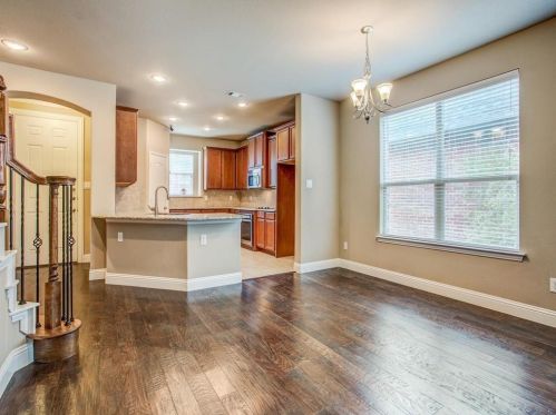 6829 Swallow Ln, Fort Worth TX  76182-5207 exterior