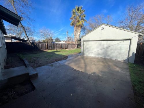 1417 Teresa St, Modesto CA  95350-3951 exterior