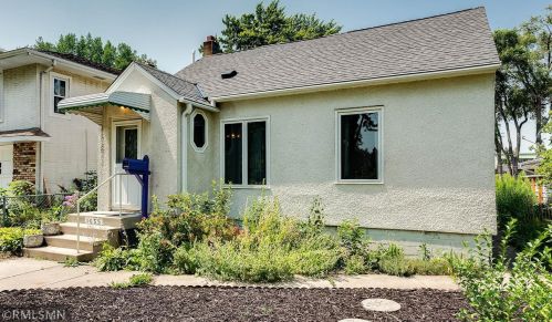 1655 Fernwood St, Saint Paul MN  55108-2220 exterior