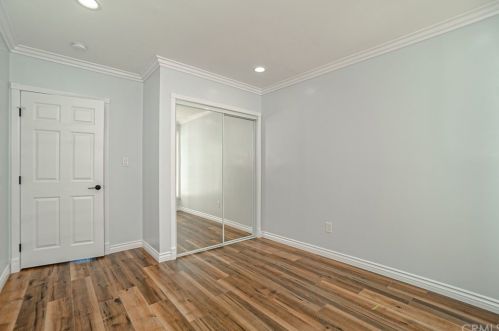 511 Allen Ave, Glendale CA  91201-2505 exterior