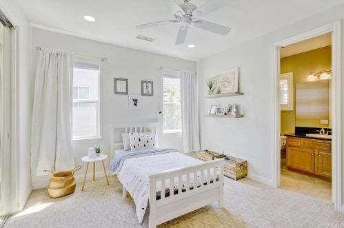 3476 Deep Waters Ct, Simi Valley CA  93065-0587 exterior