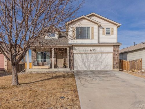 3213 18th St, Pueblo, CO 81003-3867