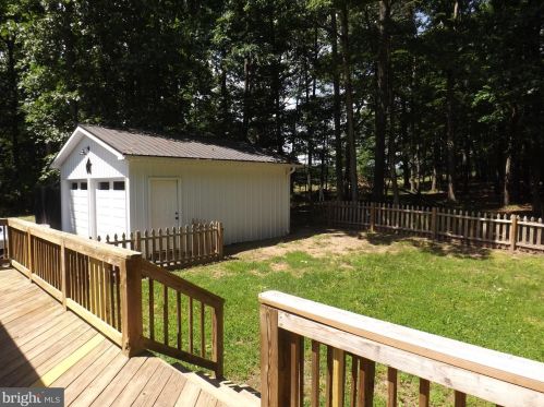 348 Ponds Ct, Berkeley Springs WV  25411-6514 exterior