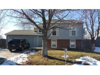 215 Coolidge Ct, Bennett, CO 80102-7824