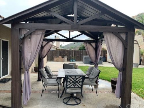 5595 Via Escalante, Riverside CA  92509-5563 exterior