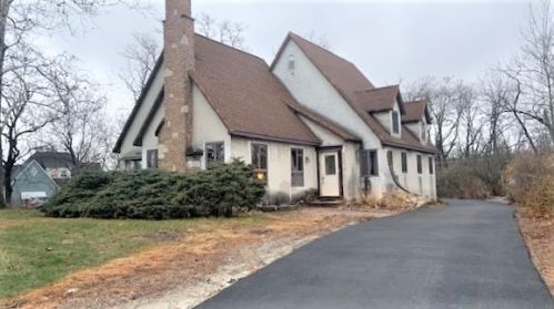 325 Surrey Ln, Crete, IL 60417-1411