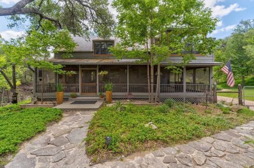 1501 Myers Creek Rd, Mount Sharp, TX 78620-3364
