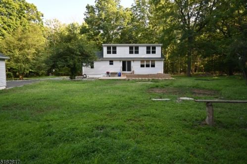 26 Camp Meeting Ave, Montgomery NJ  08558-1509 exterior