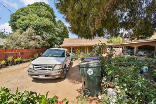 4389 Avon St, Riverside CA  92509-3108 exterior