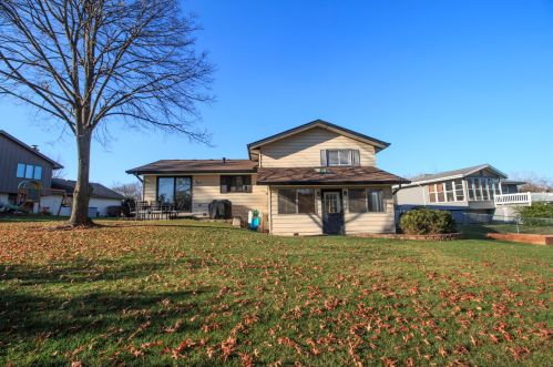 410 Hillview Ct, Lemont IL  60439-4330 exterior