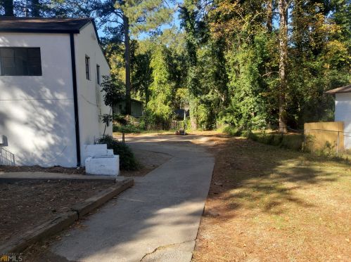 1377 Lockwood Dr, Atlanta GA  30311-3531 exterior