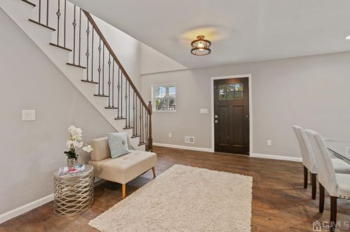 54 Howard Ave, Edison NJ  08837-3432 exterior