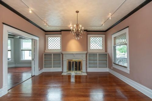 1616 Fairmount Ave, Fort Worth TX  76104-4236 exterior