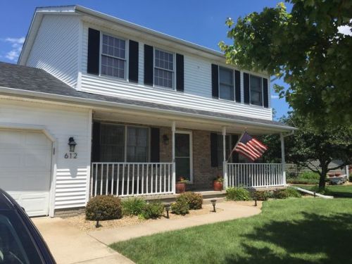 612 Havens Dr, Hudson, IL 61748-9167
