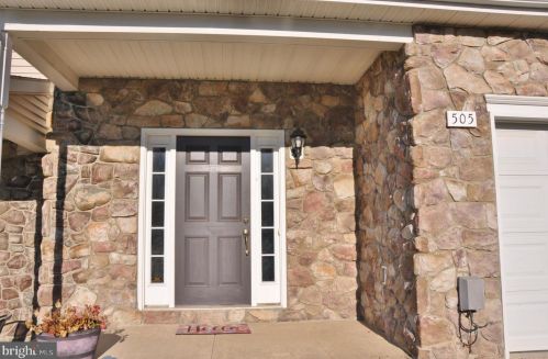 505 Marion Rd, York, PA 17406-1564