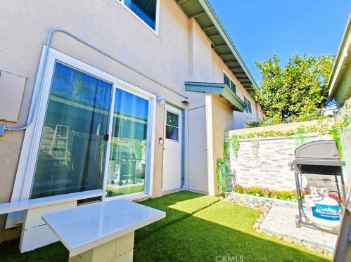 16510 Le Grande Ln, Huntington Beach, CA 92649-3263