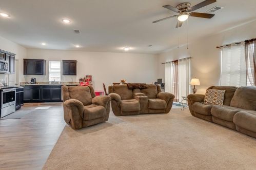 5328 Stone Meadow Ln, Fort Worth TX  76179-4283 exterior