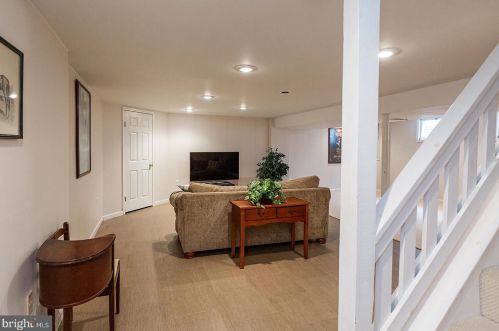 2006 Rachael Dr, Lancaster PA  17601-3655 exterior