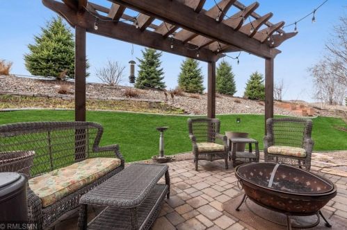 15321 Dundee Ct, Saint Paul MN  55124-5886 exterior