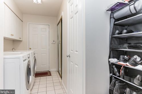 433 Bonifant Rd, Silver Spring MD 20905-5950 exterior