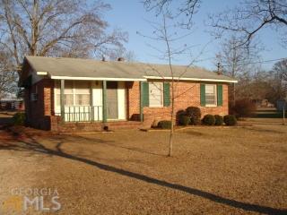 315 Burdett St, Tennille, GA 31089-1302