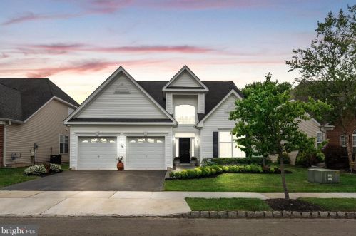 5 Amalfi Ct, Trenton, NJ 08691-3759
