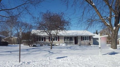 21 Mayflower Dr, Batavia, IL 60510-2808