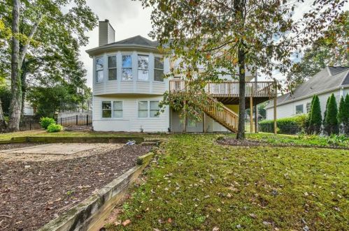 4492 Fairecroft Ter, Suwanee, GA 30024-4037