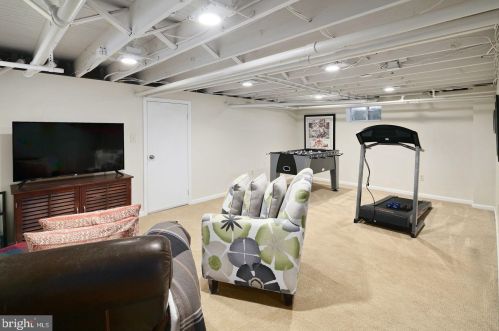 210 Jefferson Ave, Haddonfield NJ 08033-3410 exterior