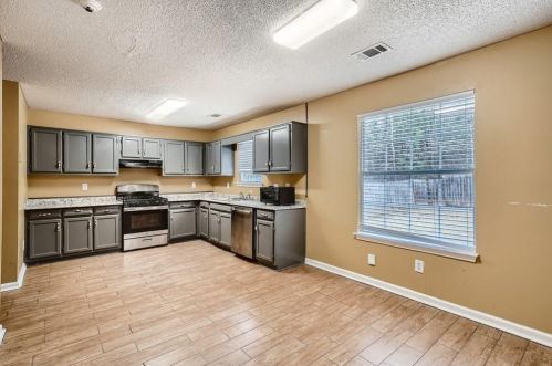 6988 New Dl Rd, Rex GA 30273-2178 exterior