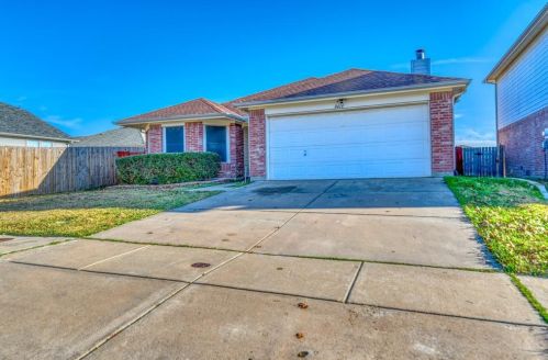 8414 Canvasback Ln, Dallas, TX 75249-2214