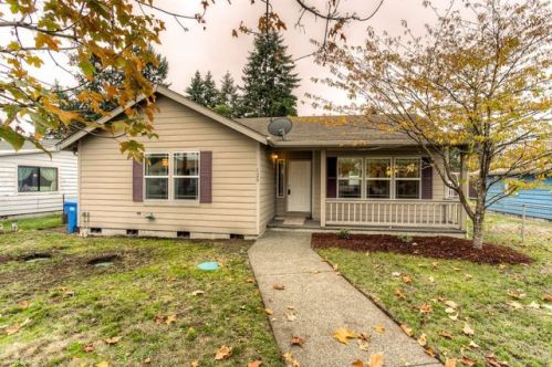 120 170th St, Elk Plain, WA 98387-8221