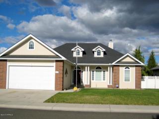 7707 Olmstead Ct, Yakima, WA 98908-8937