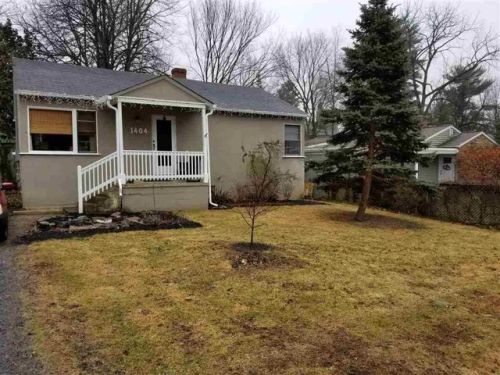 1404 Valley St, Harrisonburg, VA 22801-2922